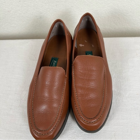 Easy Spirit Women’s Sz 7B leather brown loafers Preppy Academia casual shoes - Picture 5 of 9